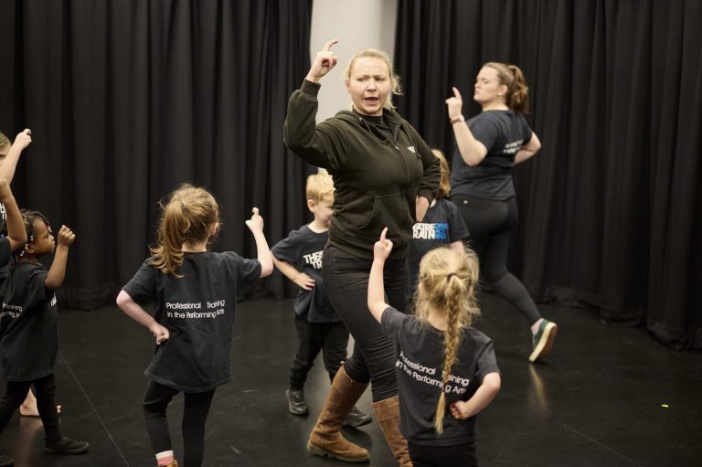 theatretrain classes november 304