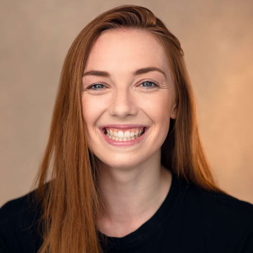 Tia Headshot