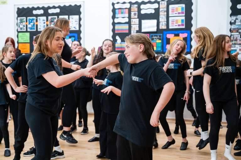 How Performing Arts Classes for kids Builds Confidence in Hitchin, Letchworth and Stevenage 2 performing arts classes in Hitchin, Letchworth and Stevenage