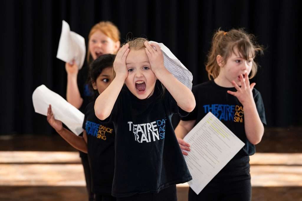 what-age-start-performing-arts-classes-maldon-witham.jpg