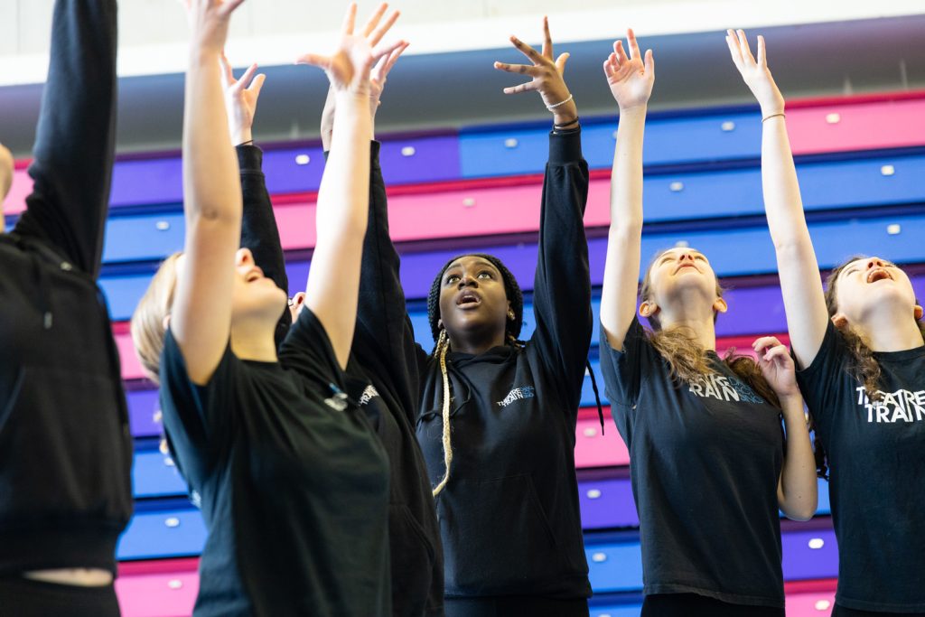 Children enjoying singing, dancing and acting at Theatretrain Basingstoke